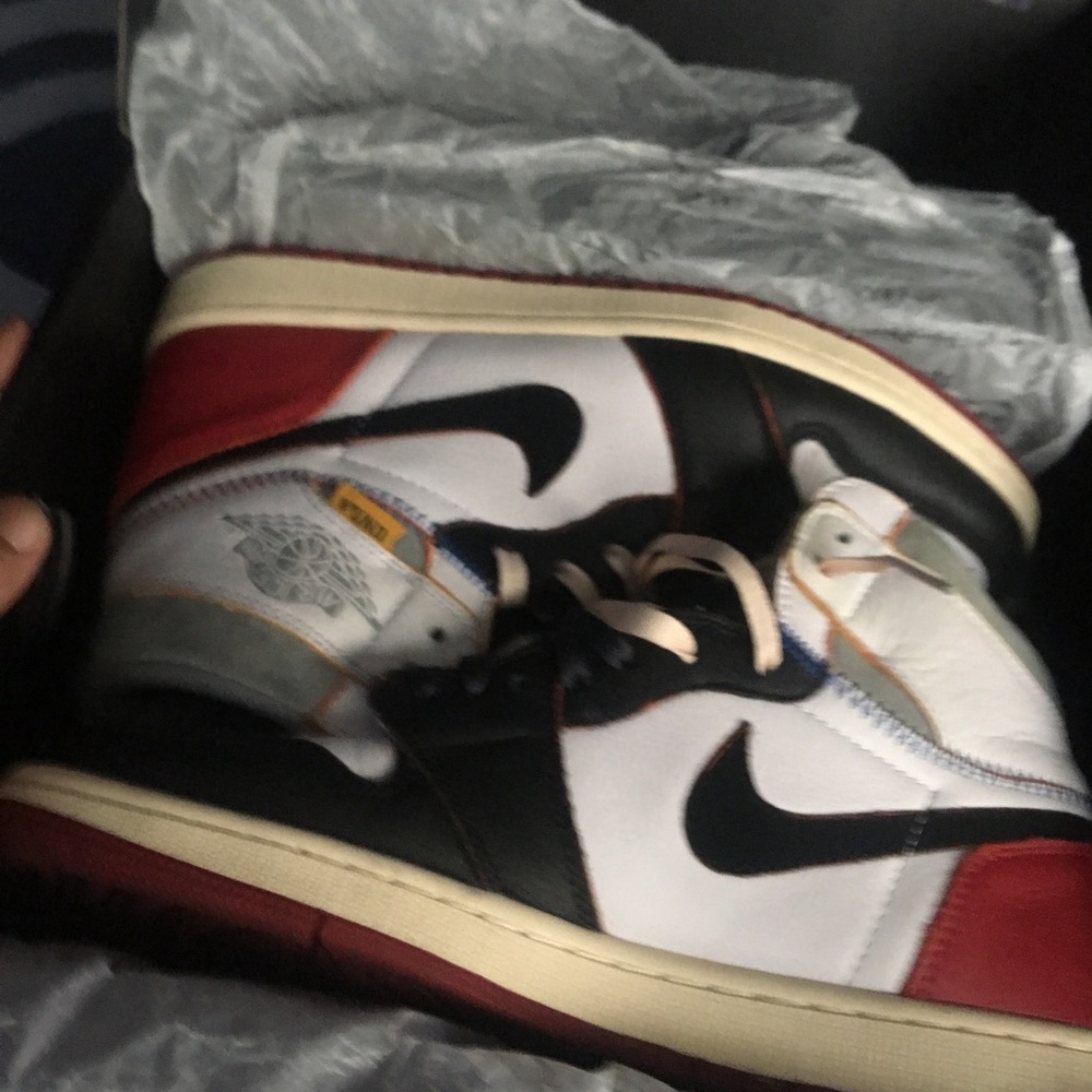 Union Jordan 1s size 9.5